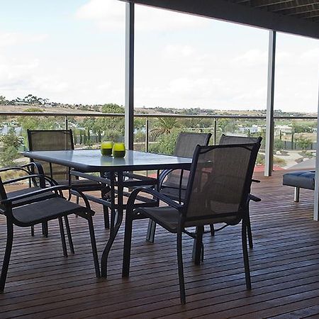 Narooma Waters Retreat Murray Bridge Extérieur photo